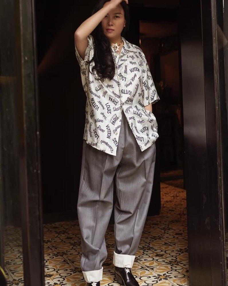 Nghịch lý Phượng Chanel: Khi bầu bí thì diện toàn đồ từ hở đến bó, lúc sinh xong lại năng lên đồ thùng thình-1