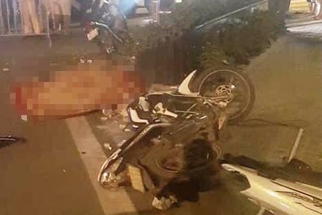 Nhóm quái xế tông trúng xe ôm công nghệ, hành khách chết tại chỗ-1