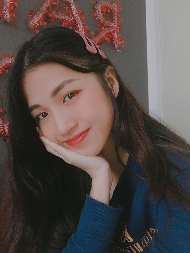 Hot girl ống nghiệm Lan Thy cập nhật trạng thái mới sau ngày dài quy ẩn mạng xã hội-5