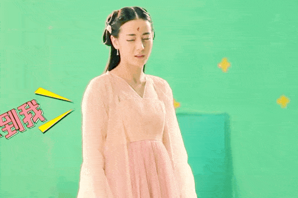 Lưu Diệc Phi, Triệu Lệ Dĩnh cùng dàn sao nữ Hoa ngữ lầy lội ở hậu trường phim-1