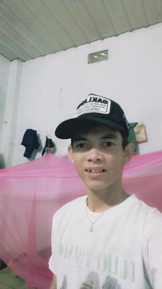 Chàng trai chăn bò yêu ca hát ở Việt Nam bất ngờ nổi tiếng, được nhiều sao khủng thế giới PR-10