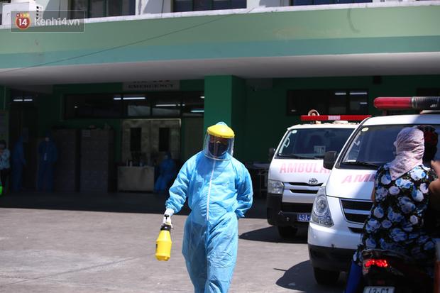 Phong tỏa bệnh viện Đà Nẵng, nơi 2 bệnh nhân Covid-19 từng đến chăm sóc người nhà-3