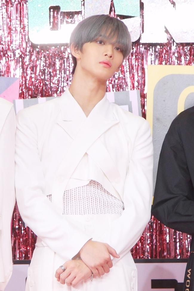 EXO, Red Velvet đem đến màn trình diễn mãn nhãn tại Dream Concert 2020-8