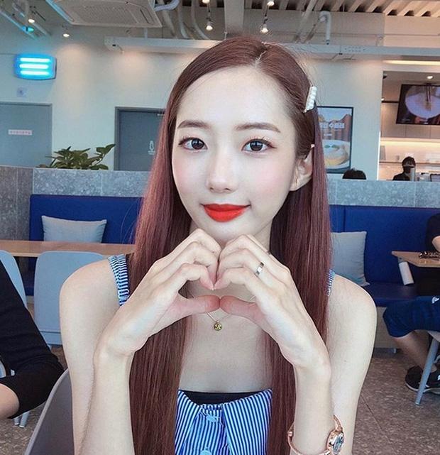 Sau scandal bắt nạt, ép thành viên xem clip nóng, nhóm nữ toàn cầu tự xưng phải hoãn ra mắt vô thời hạn-5