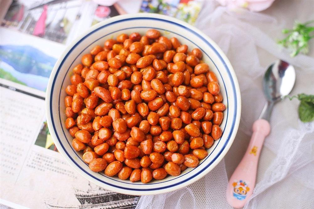 Lạc rang muối tưởng dễ nhất quả đất nhưng không biết cách vẫn chưa thể ngon đến độ tuyệt đỉnh-5