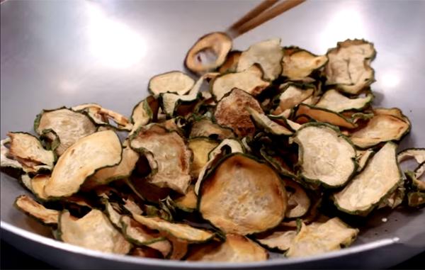 Hễ tới mùa hè là nhà tôi luôn có loại trà này trong tủ lạnh, uống vừa mát lại vừa đẹp da-3