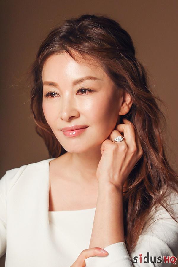 Lời nguyền dàn cast Phía Đông Vườn Địa Đàng: 2 vụ tự tử chấn động châu Á, mỹ nhân lộ tính cách đáng sợ hơn cả trong phim-14