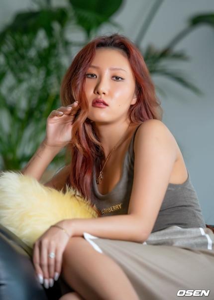 Mamamoo Hwasa có chiến thắng đầu tiên cho ca khúc 