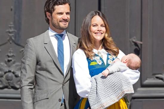 Mẫu nội y bị đào bới quá khứ sau khi kết hôn với Hoàng tử Thụy Điển