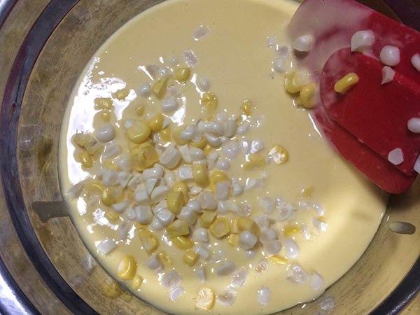 Chán ăn luộc, đem ngô đi hấp kiểu này cả nhà có ngay bữa ăn sáng ngon miệng-3