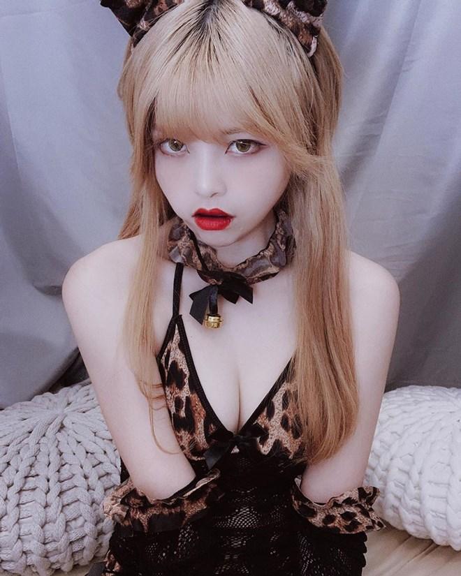 YouTuber kiêm nhà sản xuất phim 18+ tuyển bạn trai trả lương 63 triệu/tháng-2