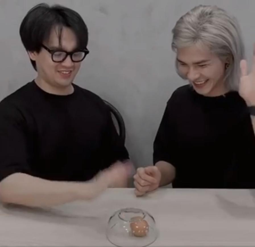 Vừa hủy show phút chót vì sức khỏe diễn biến xấu, Nguyễn Trần Trung Quân gây sốc với mặt nọng, tay múp míp-1