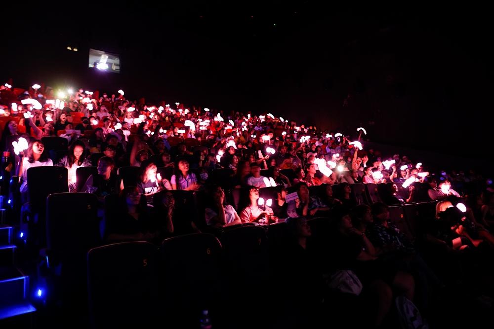 Fan cứng Thiều Bảo Trâm choáng váng với tiệc offline BLACKPINK Việt Nam-9