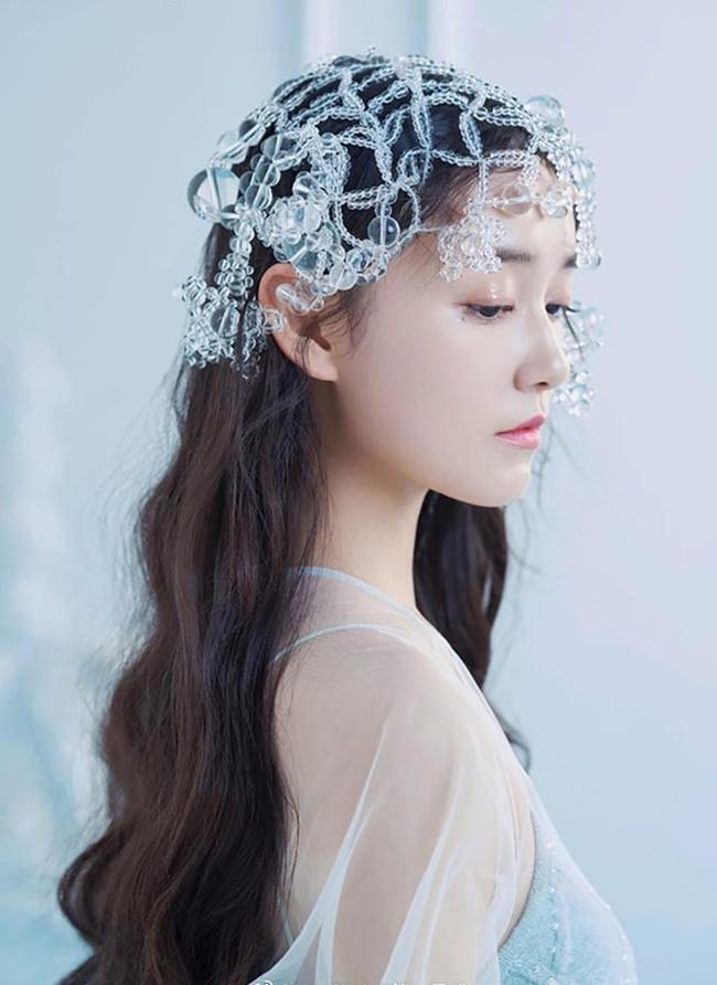 Tuy nhiên, việc nhận vai Na Tra bản nữ được cho là quyết định không sáng suốt của Tưởng Y Y khi vai diễn này bị nhiều người chỉ trích là cải biên quá đà.