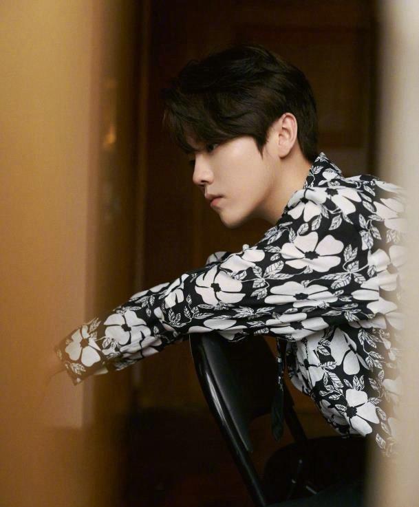 Yếu tố bất ngờ tạo nên diễn xuất bùng nổ của Lộc Hàm trong Xuyên qua hỏa tiễn-1