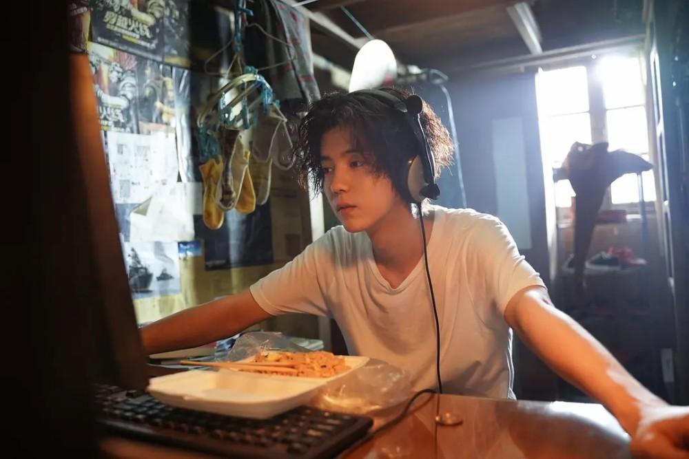 Yếu tố bất ngờ tạo nên diễn xuất bùng nổ của Lộc Hàm trong Xuyên qua hỏa tiễn-3