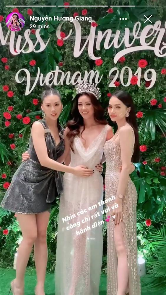 Hương Giang liên tục chiếm spotlight chốn đông người dù không phải nhân vật chính-4