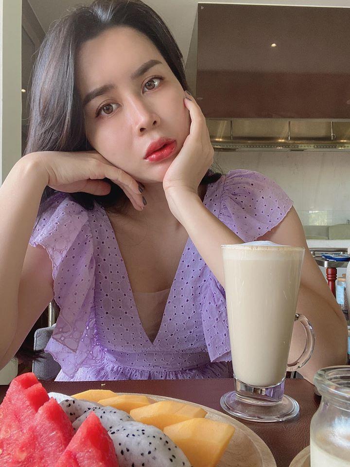 Lưu Thiên Hương - Lưu Hương Giang: Chị khẳng định không thẩm mỹ, em trốn chồng đi đại tu-9