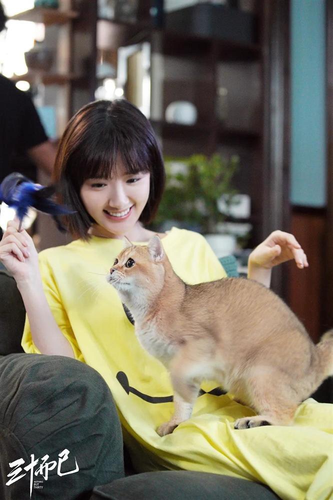 Bộ ba mỹ nhân xinh đẹp nhưng lắm thị phi đang gây bão màn ảnh-5