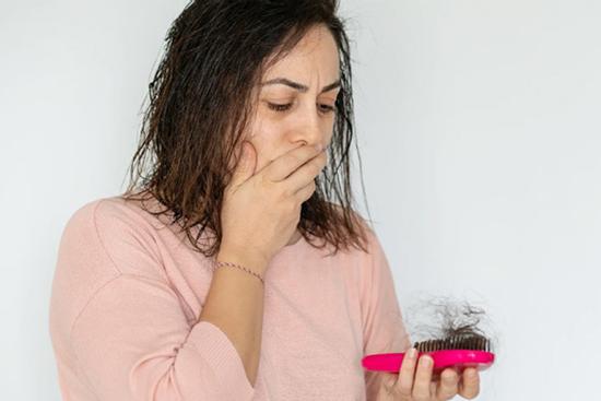 Triệu chứng mới phổ biến khiến bệnh nhân Covid-19 hoảng sợ