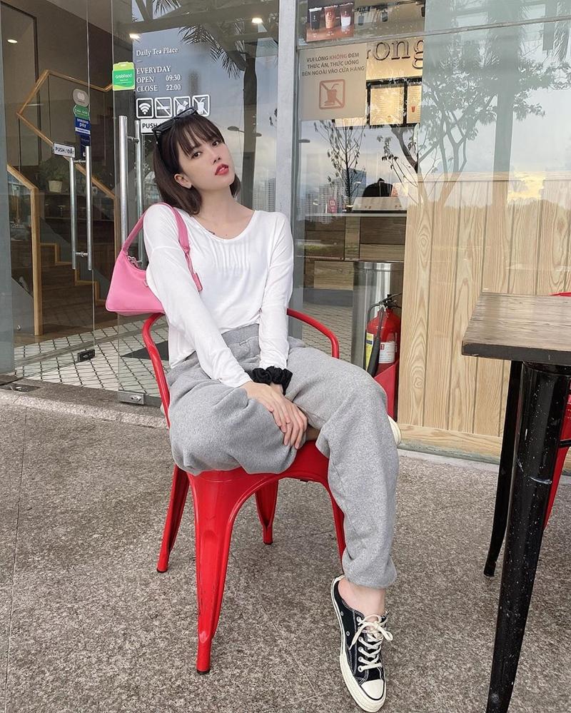 Chi Pu - Thúy Vi khoe eo triệt để với áo croptop nhưng nàng sexy - người năng động-1