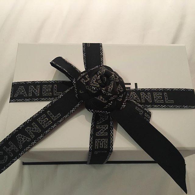 Sao Việt học thánh tạo trend Jennie tái chế ruy băng bỏ đi-3