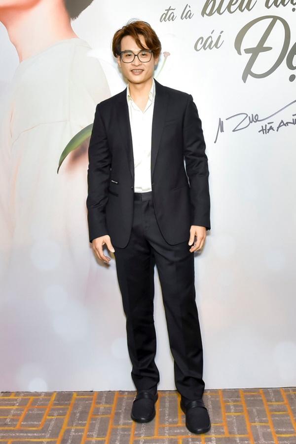 Hà Anh Tuấn: Càng già, mặt nhiều nếp nhăn tôi lại thấy mình đẹp trai hơn-1