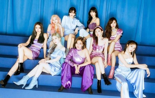 Feel Special (TWICE): Đây là mini album thứ 8 của TWICE, phát hành ngày 23/9/2019. Trong album, các cô gái thể hiện khía cạnh vừa quyến rũ vừa dịu dàng, nữ tính, với những động tác vũ đạo đẹp mắt và gợi cảm. Tổng doanh số album tiêu thụ là hơn 449.500 bản.