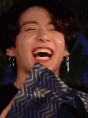 Hội em út ác quỷ nức tiếng giới idol Hàn, ngạc nhiên khi toàn gương mặt thiên thần-12