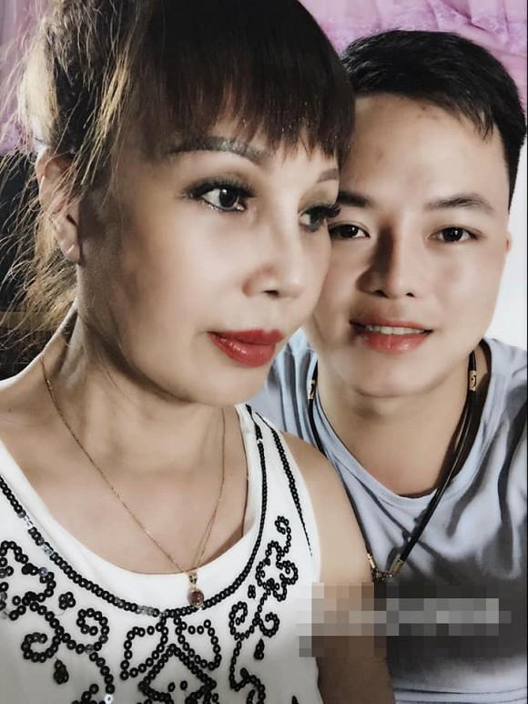 Khoe clip đào cổ vật, vợ chồng cô dâu Cao Bằng bị mắng sấp mặt vì câu view rẻ tiền-1