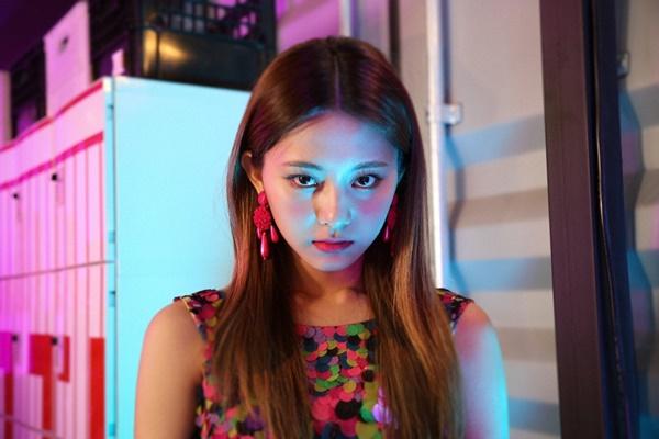 Hội em út ác quỷ nức tiếng giới idol Hàn, ngạc nhiên khi toàn gương mặt thiên thần-19