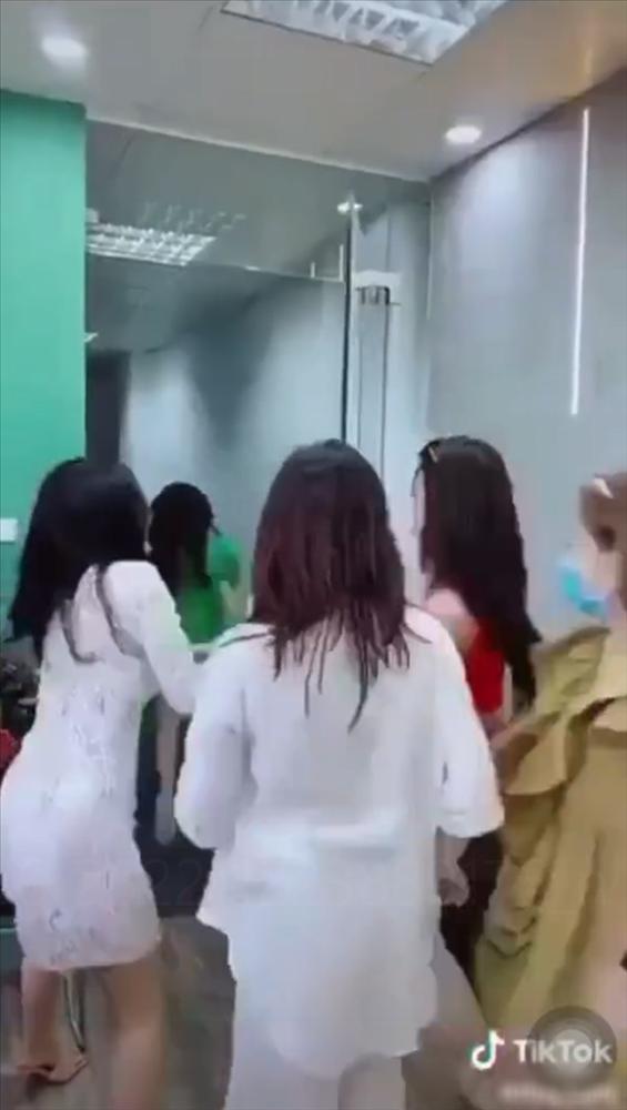 Đề nghị xử lý nữ Chủ tịch trong video kỳ thị Đà Nẵng vì dịch COVID-19-3