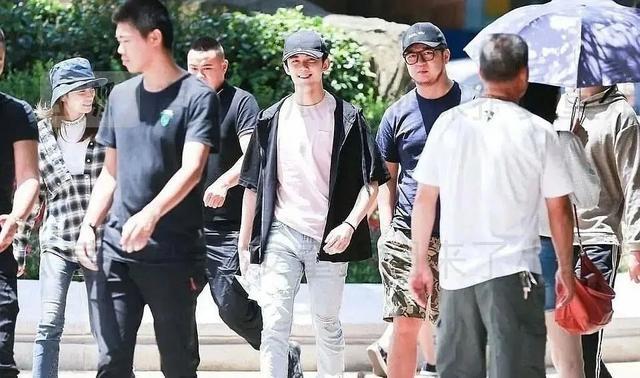 Thần đồng diễn xuất Trương Tử Phong bị tố có chút tiếng đã mắc bệnh ngôi sao-10