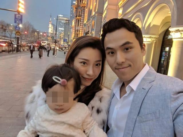 Vợ thiếu gia sòng bạc đình đám Hong Kong cay đắng ôm con về quê sau ly hôn-1