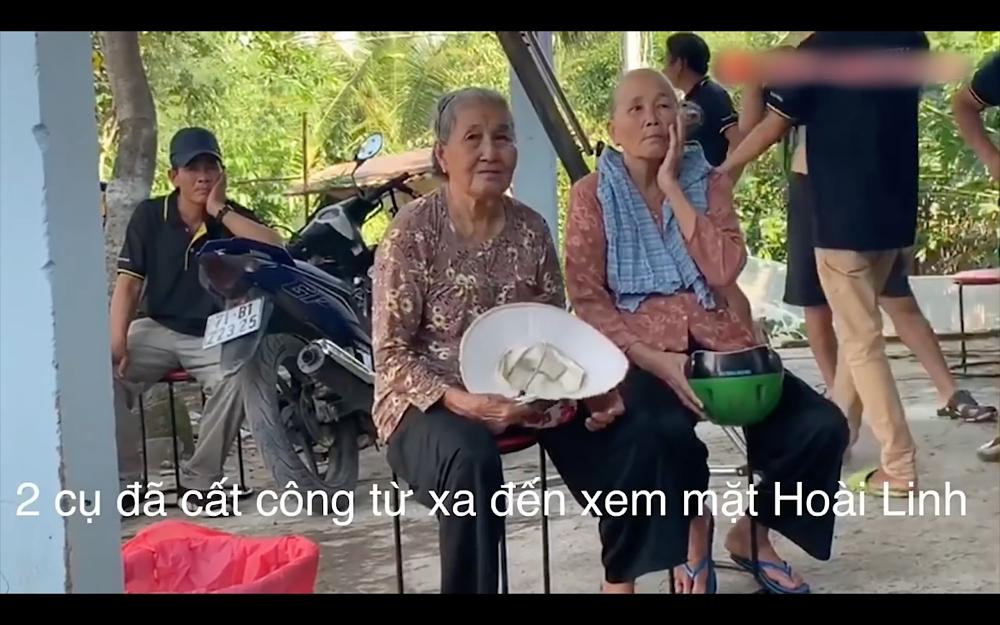 Xót xa cảnh NSƯT Hoài Linh ngủ vạ vật ở phim trường-3