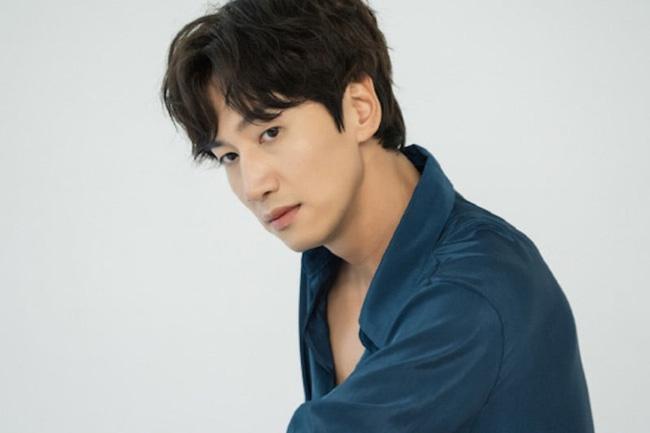 Nam idol Trung Quốc nổi tiếng nhờ ngoại hình giống hệt Lee Kwang Soo-3