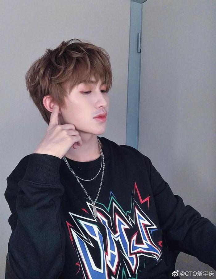 Nam idol Trung Quốc nổi tiếng nhờ ngoại hình giống hệt Lee Kwang Soo-7