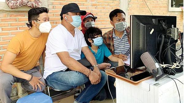 1.001 cảnh sống chung với dịch: Diễn viên ăn cơm lén lút, đoàn phim bị đuổi-2