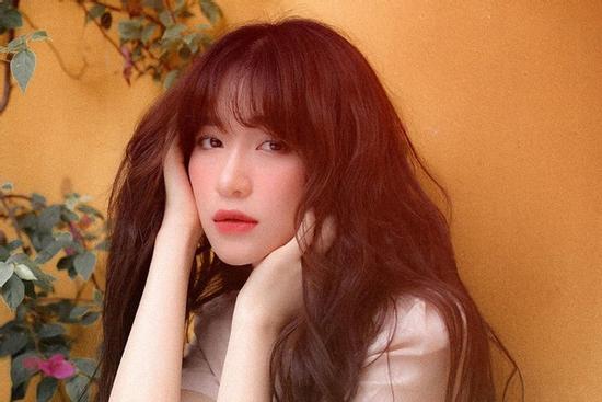 Hòa Minzy bị phạt 7,5 triệu đồng vì đăng tin giả