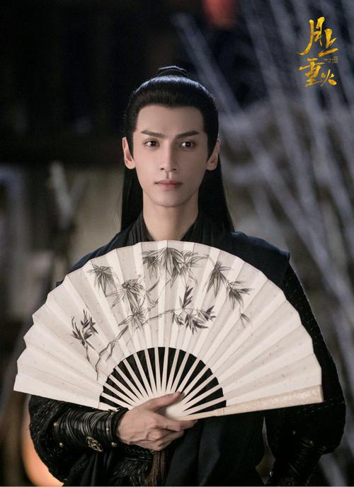 La Vân Hi: mỹ nam cổ trang từng muốn bỏ nghiệp diễn vì trầm cảm-18