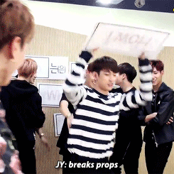 Những gương mặt luôn hờn cả thế giới, gây khó chịu nhất các nhóm nhạc Gen3-12