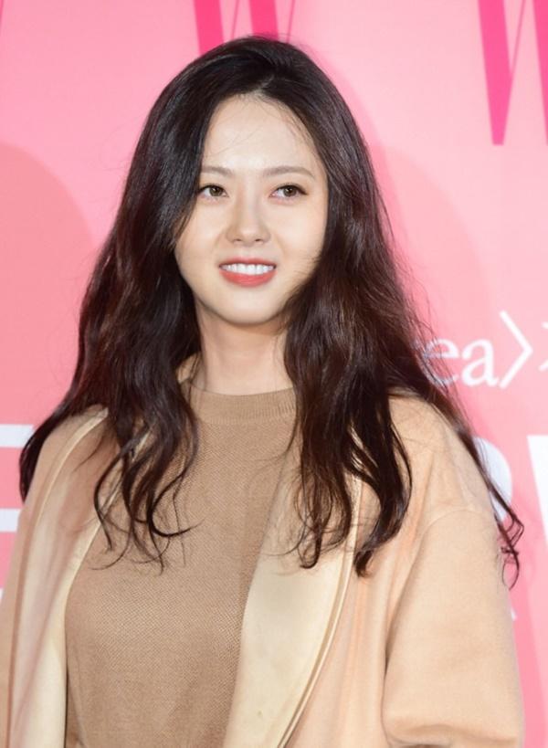 Phim Hàn tháng 8: Sự trở lại của Đệ nhất mỹ nhân Kim Hee Sun-4