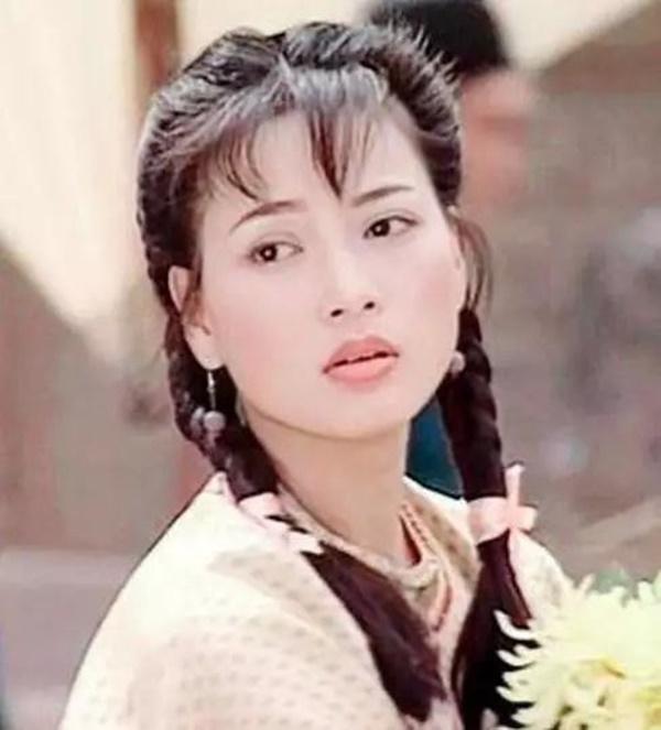 Hoa hậu chê Ngô Kinh nghèo khó, phản bội đại gia bất động sản, tuổi U50 ra sao?-2