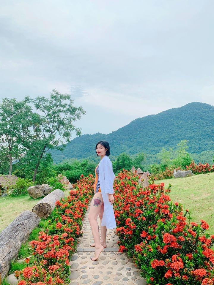 Che đậy kiểu nào MC Hoàng Linh cũng để lộ bụng to bất thường-9