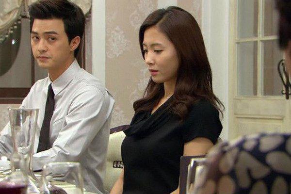 Bị mẹ chồng đuổi khỏi nhà giữa đêm, tôi ôm con qua chỗ bạn thân ngủ nhờ thì chết lặng-1