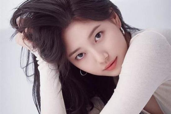 Tử vi Chủ nhật ngày 2/8/2020 của 12 cung hoàng đạo: Thiên Bình lựa chọn sai lầm, Nhân Mã yêu mặn nồng