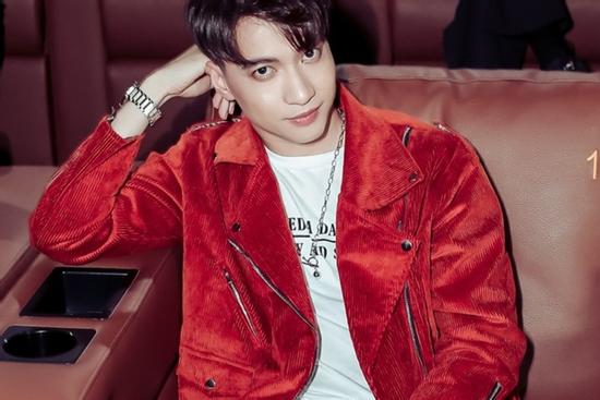 Quang Hào, S.T Sơn Thạch và các 'sao' ủng hộ Đà Nẵng chống dịch