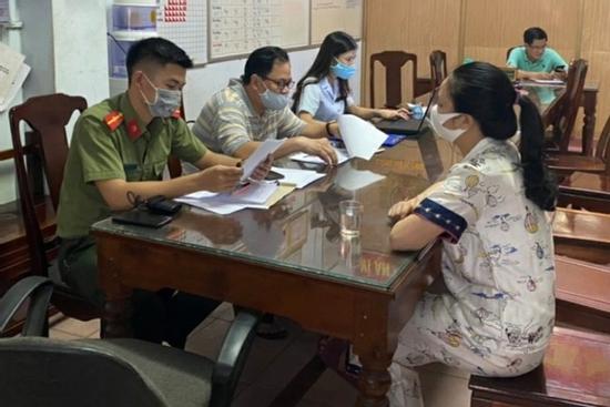 Đăng lịch trình ca nghi nhiễm Covid-19, cô gái bị phạt 7,5 triệu