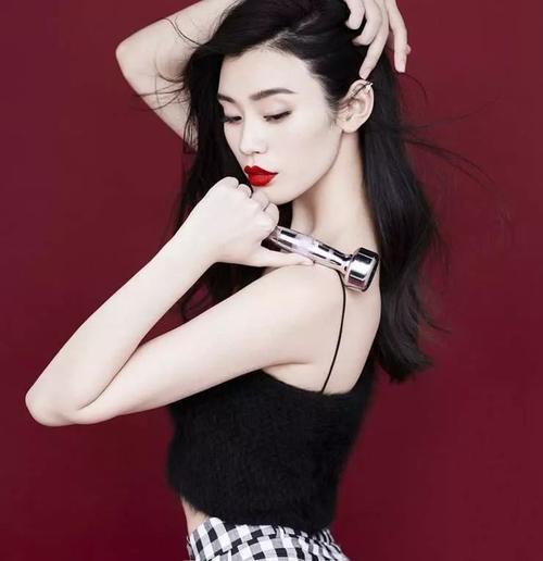 So kè nhan sắc những nàng dâu hào môn của làng giải trí Hoa ngữ-1