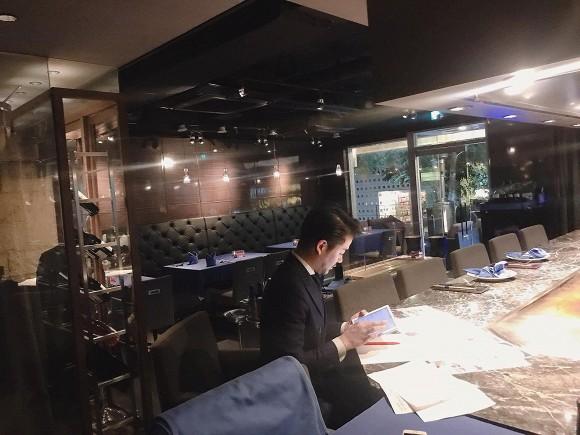 Khoe tình yêu với ông chú hơn 16 tuổi, cô gái bị dân mạng mắng sấp mặt-3